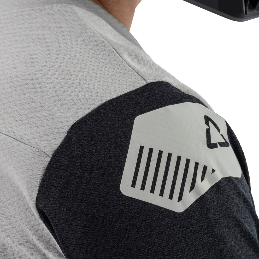 LEATT JERSEY MOTO 4.5 WINDBLOCK 23
