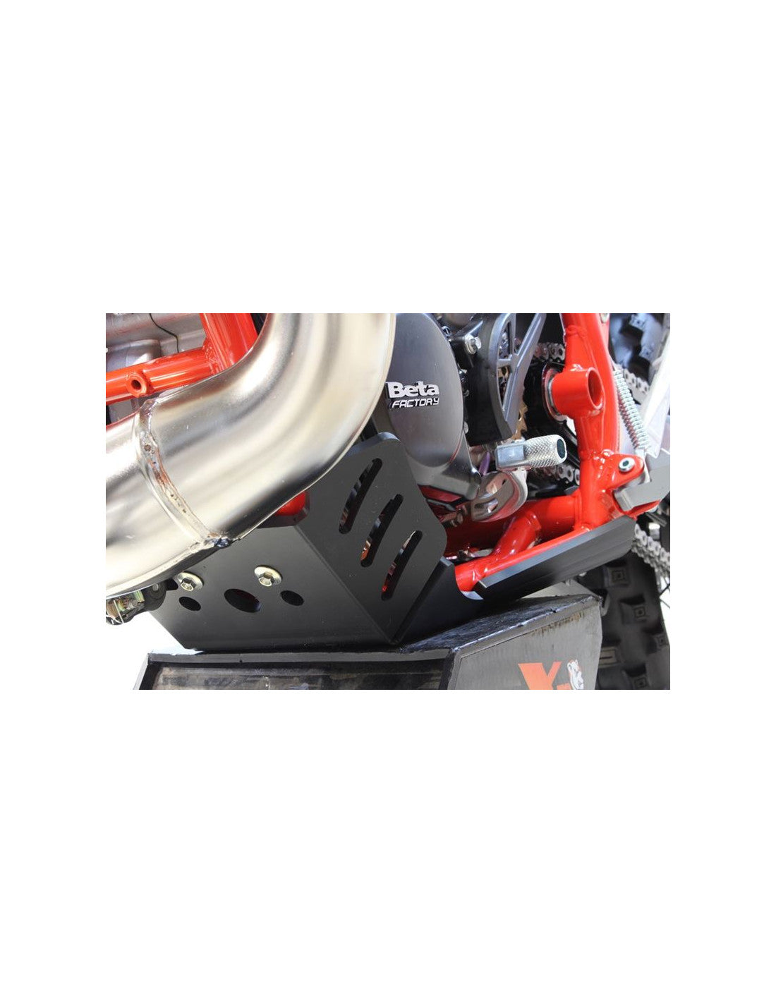 SABOT HARD ENDURO PEHD 8MM AXP RACING BETA RR 300 (2018-2019)