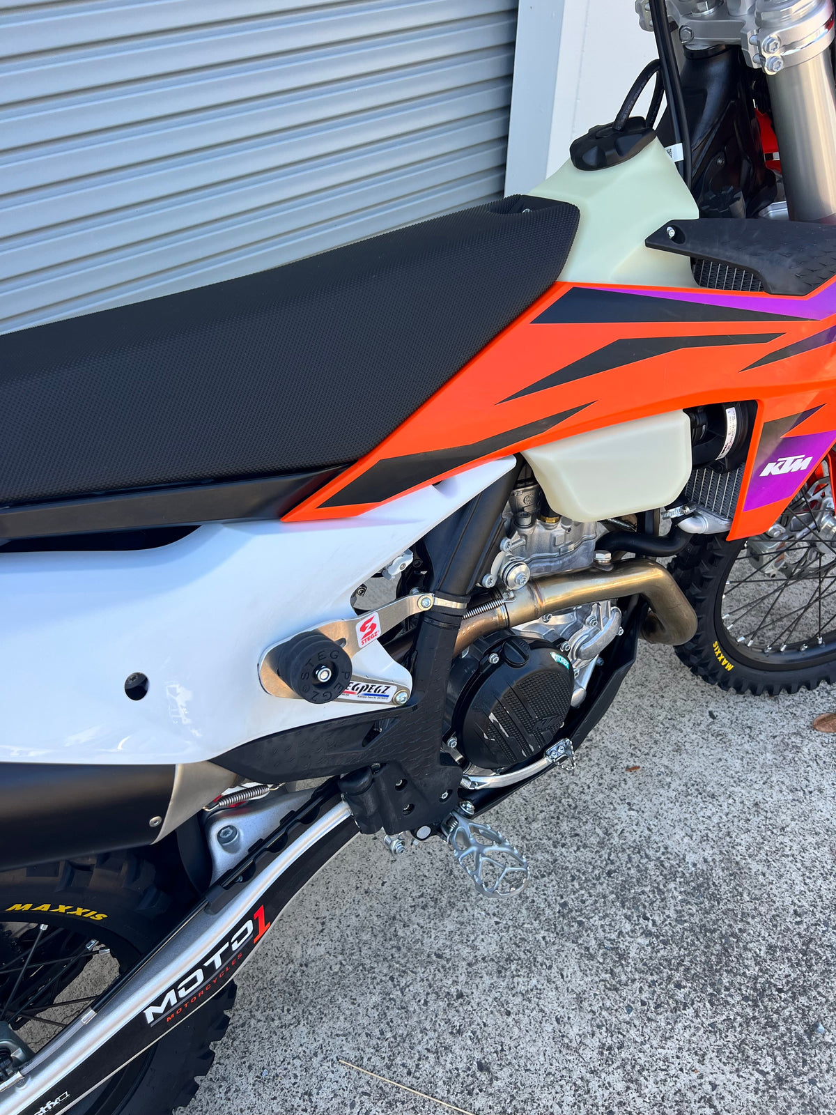 STEG PEGZ SP85 2024-2026 KTM EXC-F/XC-W/XCF-W 150 À 500 2T & 4T