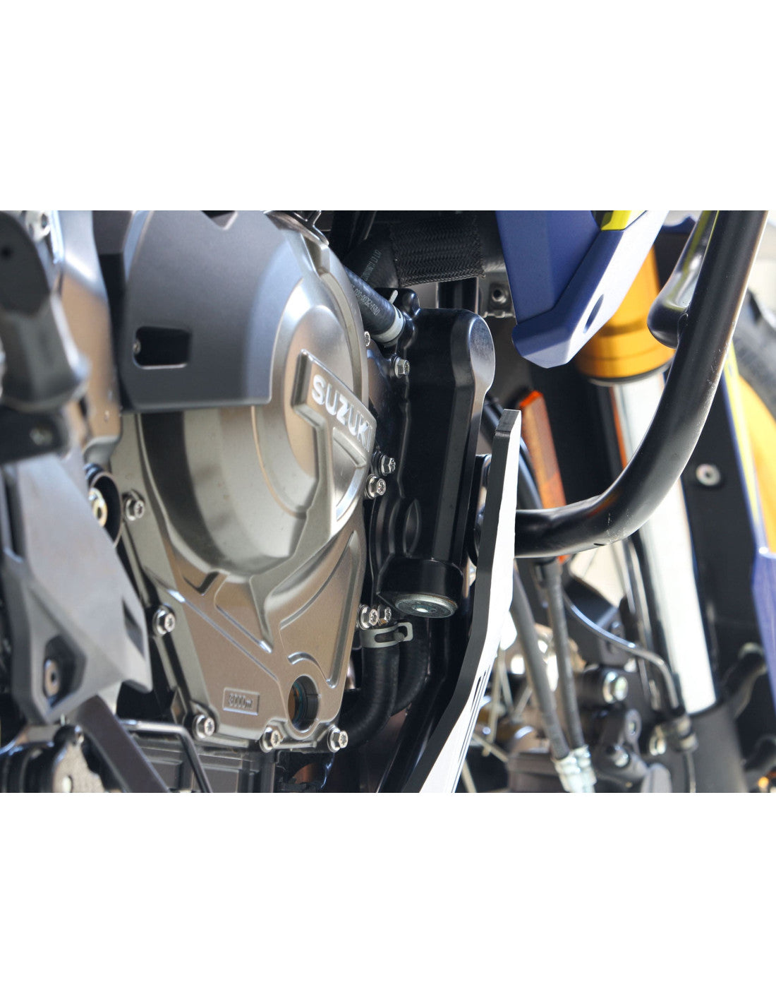 SABOT ADVENTURE PEHD 8MM AXP RACING SUZUKI V-STROM 800 DE (2023-2026)