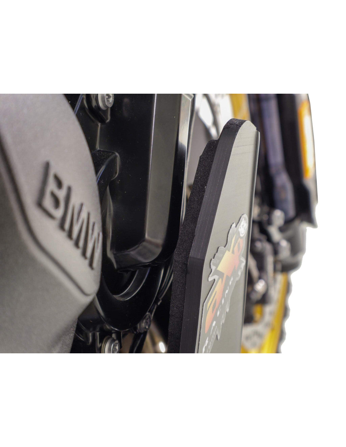 SABOT ADVENTURE PEHD 8MM AXP RACING BMW F 900 GS (2024-2026)