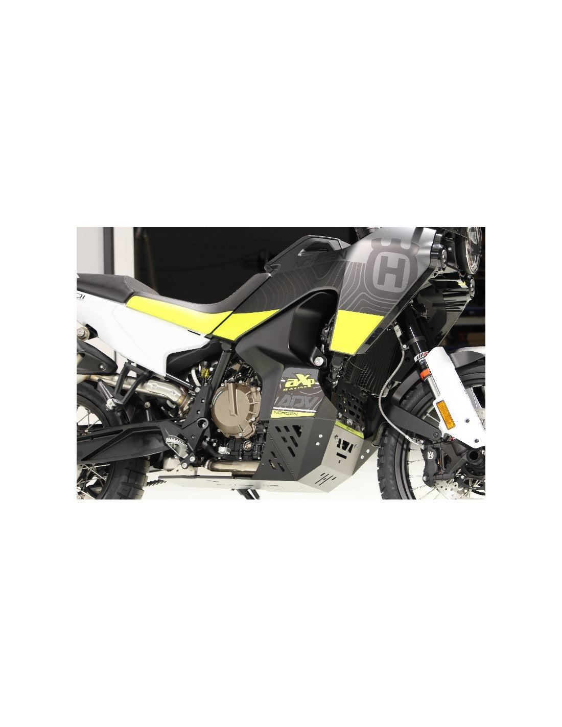 SABOT ADVENTURE PEHD 8MM AXP RACING HUSQVARNA NORDEN 901 (2022-2025)